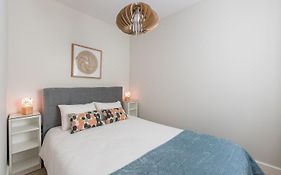 Guestready - Bonjardim Building